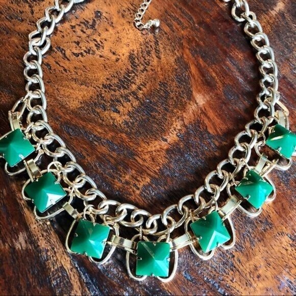Green and Gold Pyramid Statement Necklace - Picture 2 of 6
